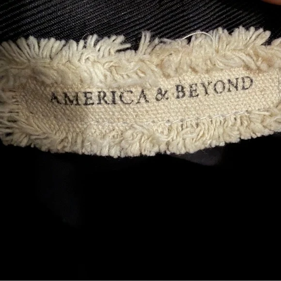America & Beyond Bohemian Black and Cream Jacquard Beaded Tote Bag with Tassel - Picture 6 of 9